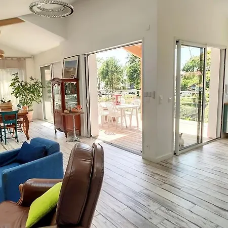 Tres Belle D'architecte A 30 M De La