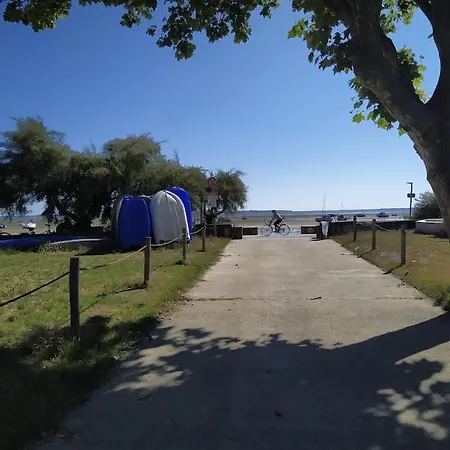 Tres Belle D'architecte A 30 M De La