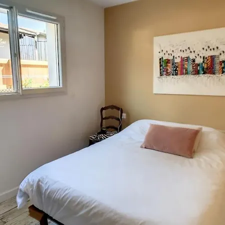 Tres Belle D'architecte A 30 M De La * 安德诺莱斯贝恩