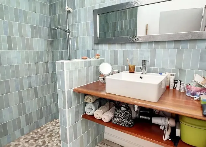 Tres Belle D'architecte A 30 M De La Villa